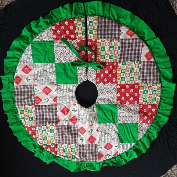 Rocky Train Quilted Tree Skirt GFTOQM570 main image 0